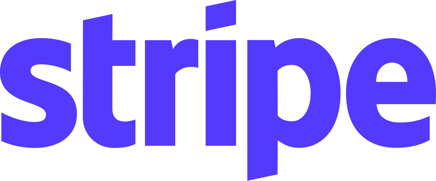 Lila színű, kisbetűs Stripe felirat fehér háttéren.
